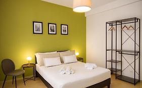 suite sorrento center